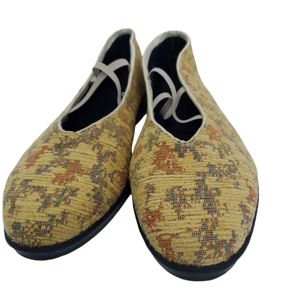'apropos O' Honey Flat Fabric Shoes Women Size 8 1/2
